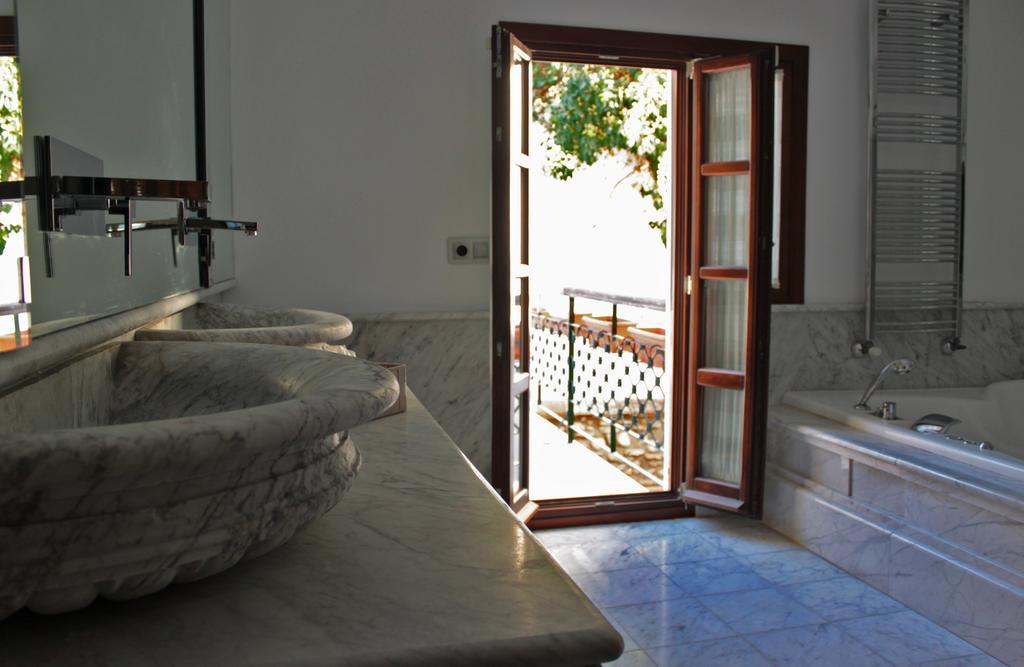 Double Room with Alhambra View